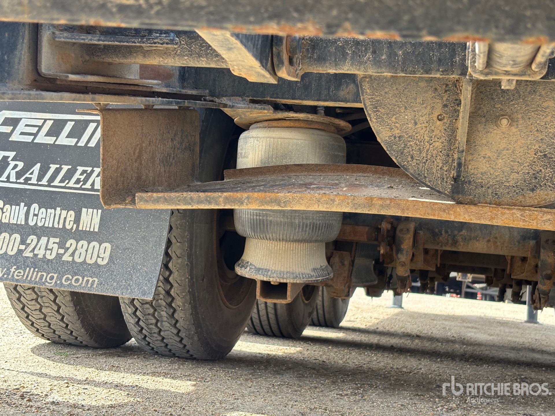 2013 Felling Trailers, Inc. 26 ft Tri/A