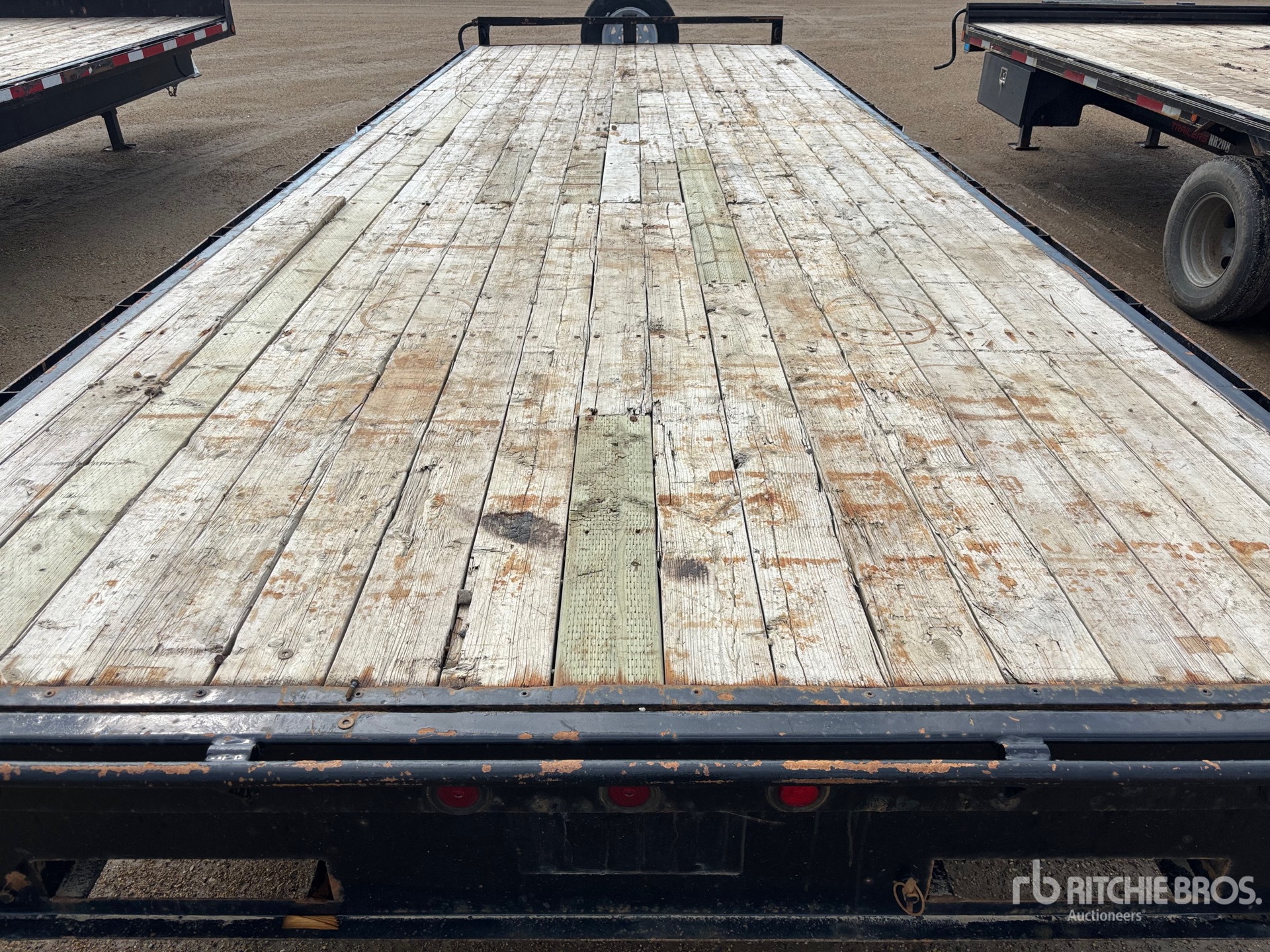 2011 Oasis 24 ft Tri/A