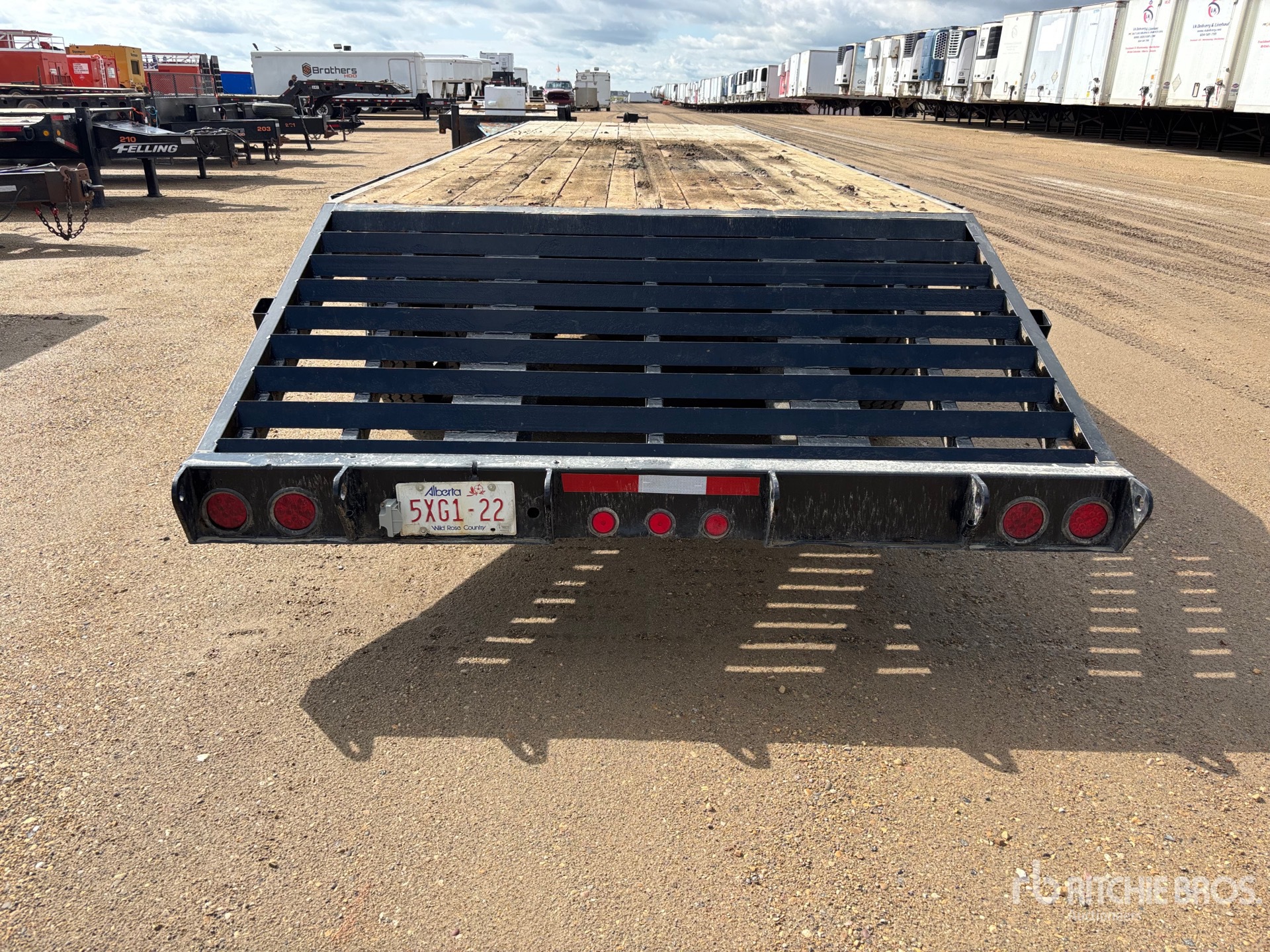 2014 Trailtech 28 ft Tri/A