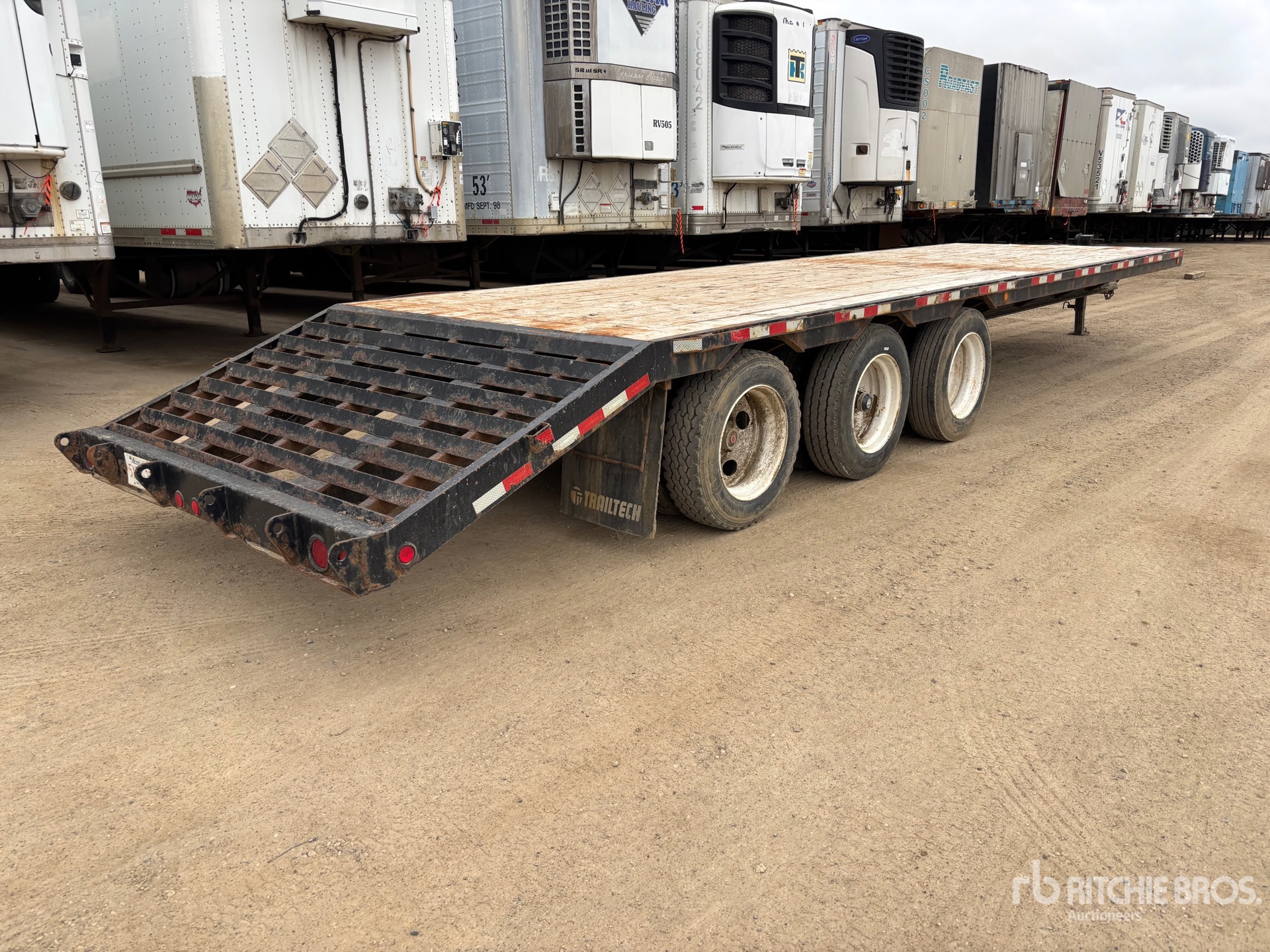 2014 Trailtech 28 ft Tri/A