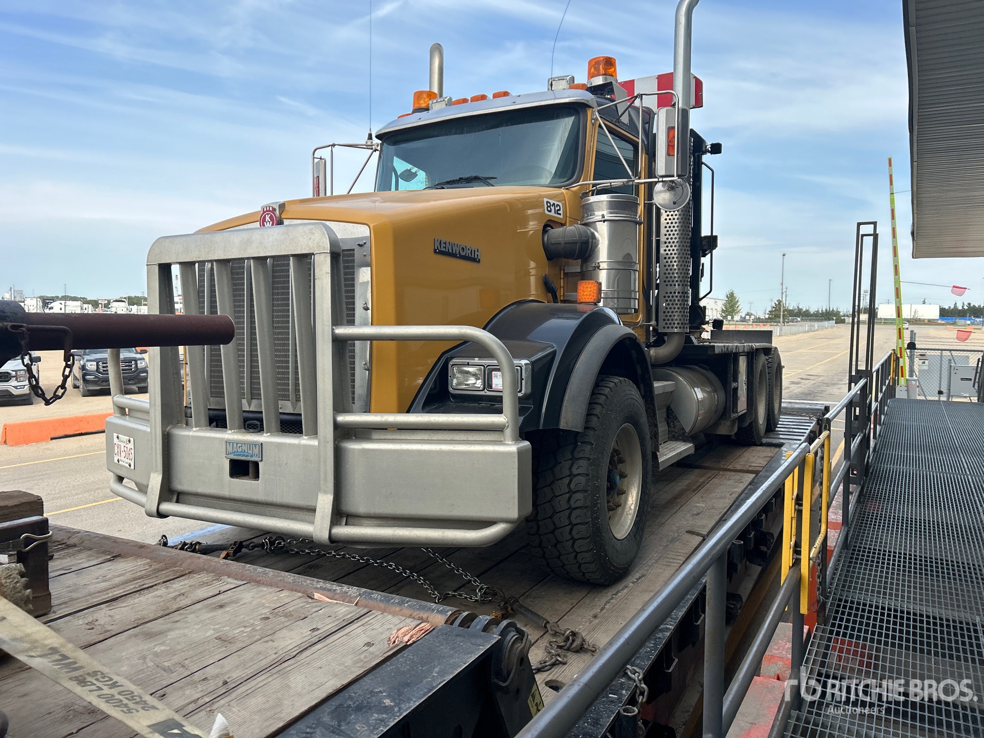Photo of 2013 Kenworth T800