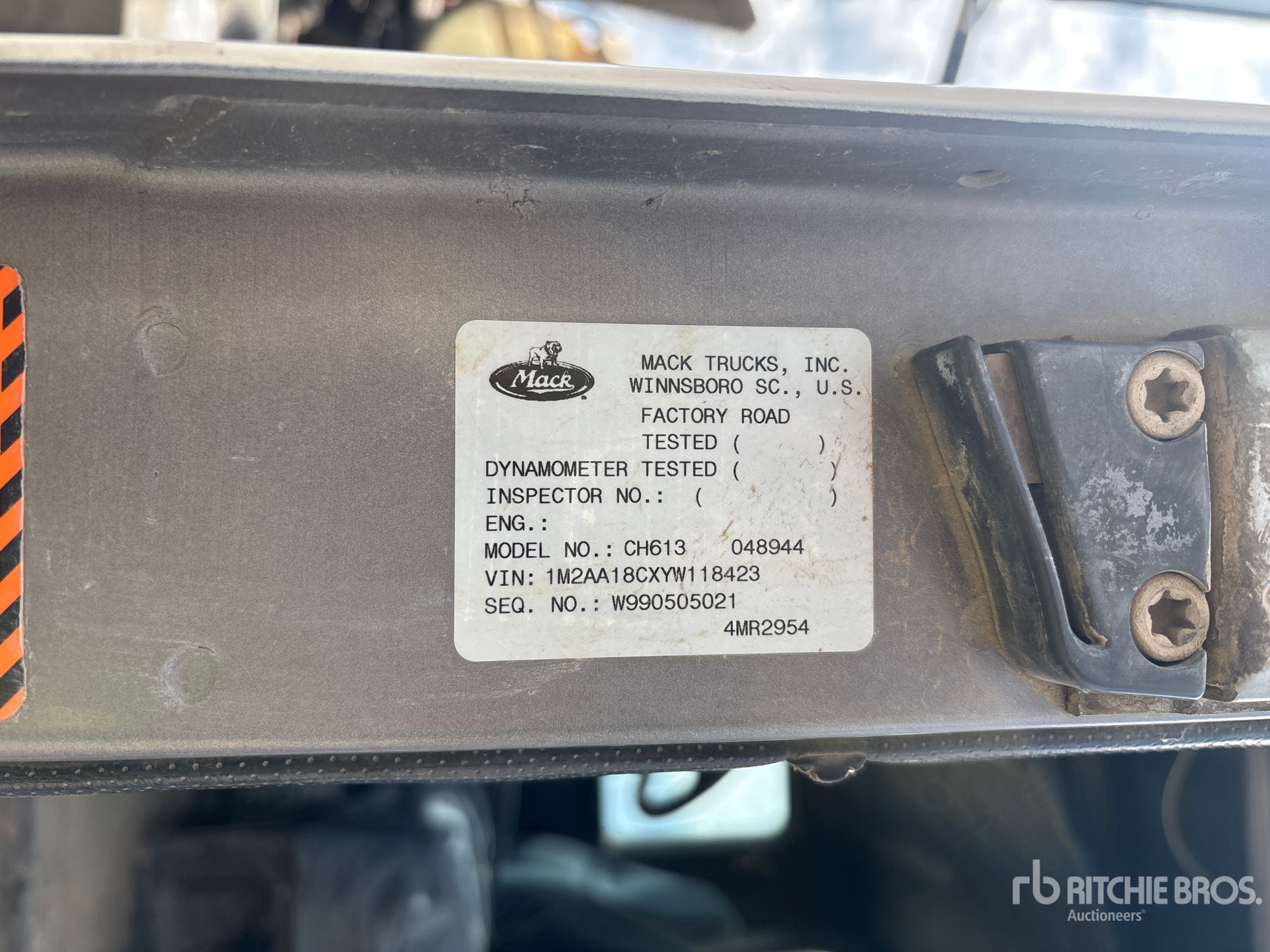 2000 Mack CH613