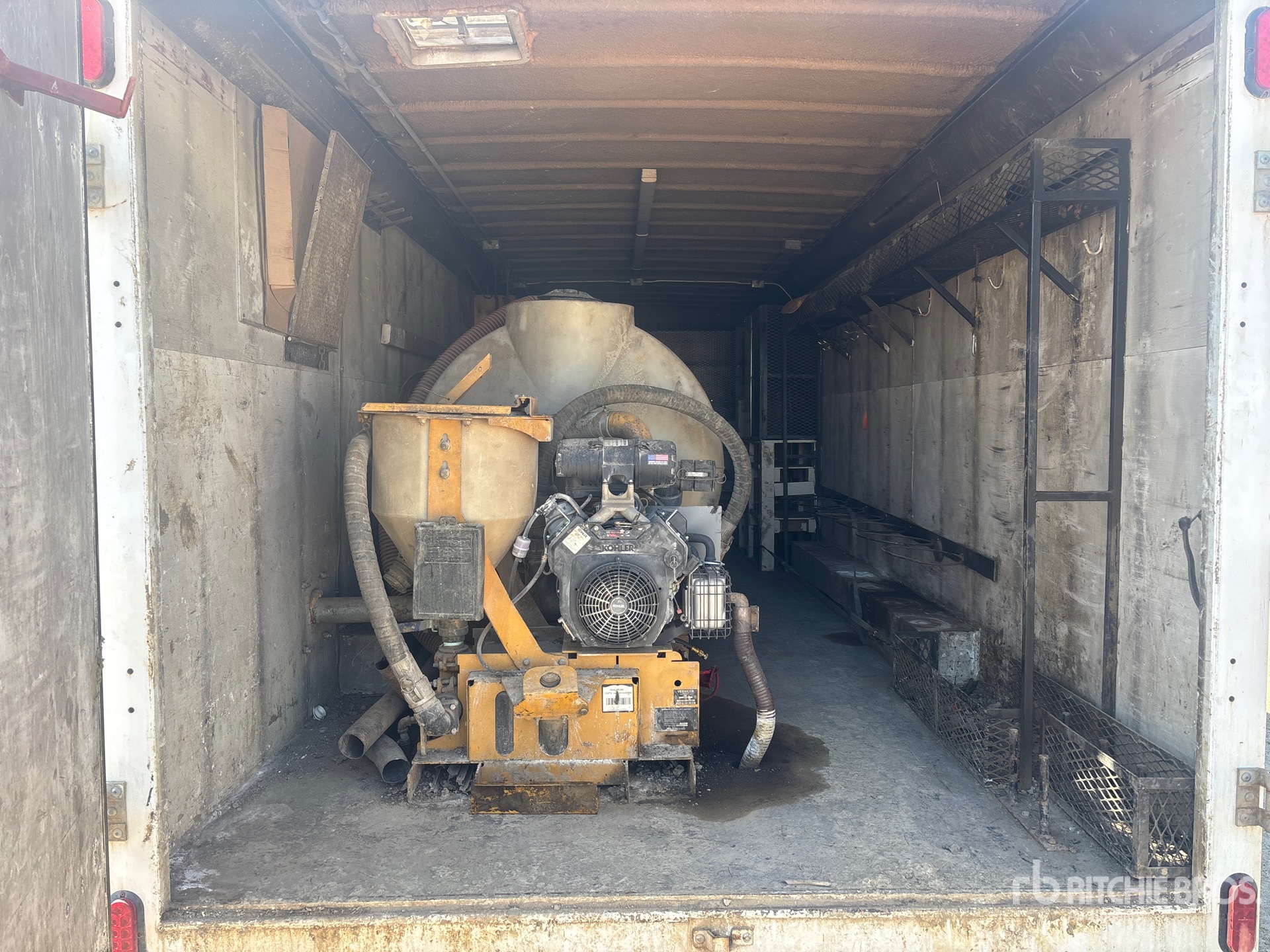 2020 Royal Trailer 24 FT TRI/A VERMEER MUD MIXING