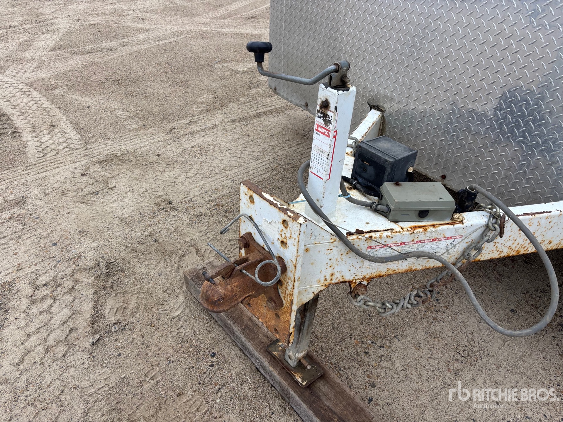 2020 Royal Trailer 24 ft Tri/A Vermeer Mud