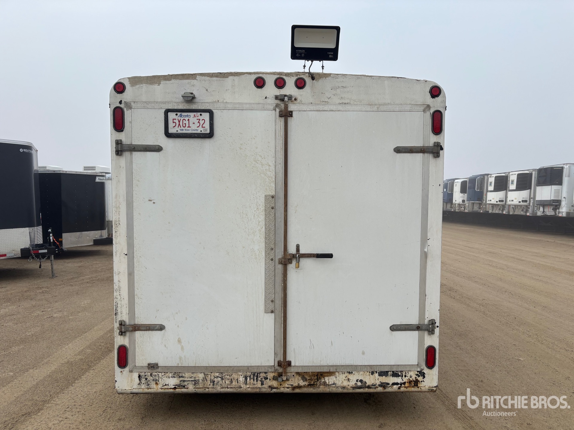 2012 Royal Trailer 24 ft Tri/A Gooseneck