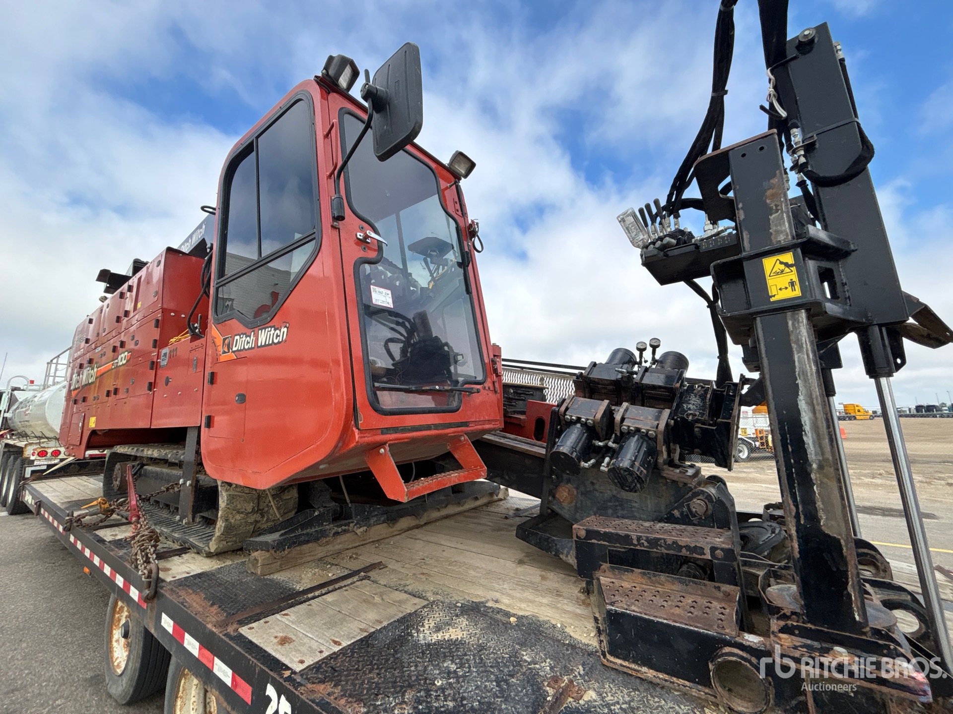 Photo of a 2022 Ditch Witch JT100