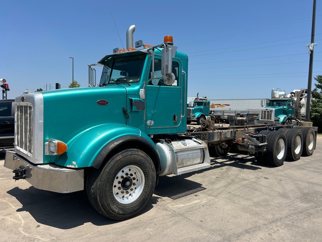 2009 Peterbilt 365 8x6 Cab and Chassis