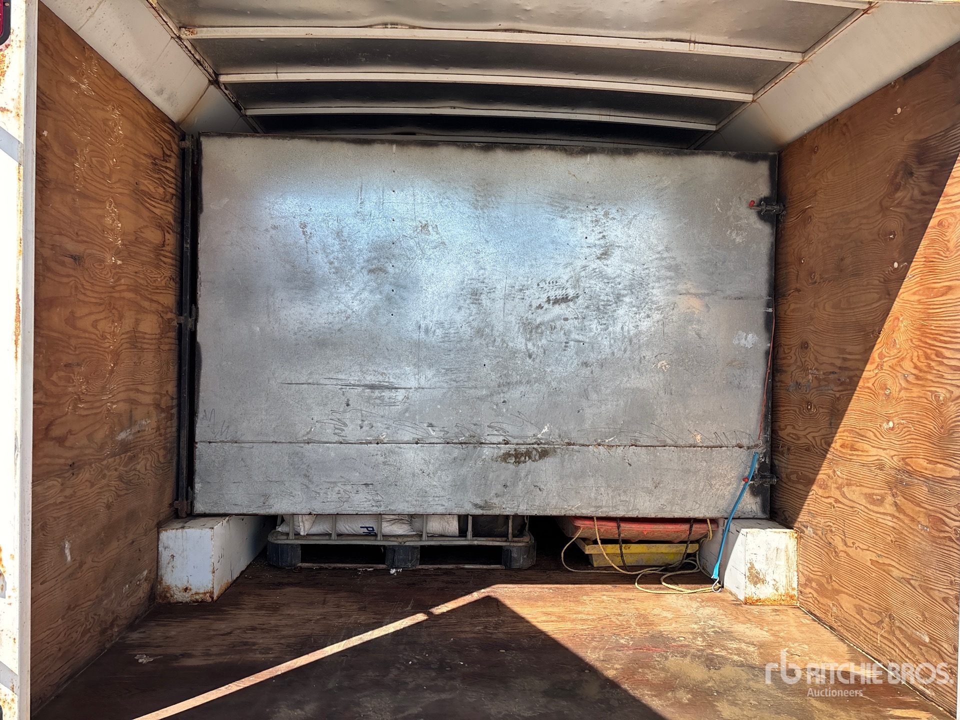 2009 Royal Trailer 16 FT T/A