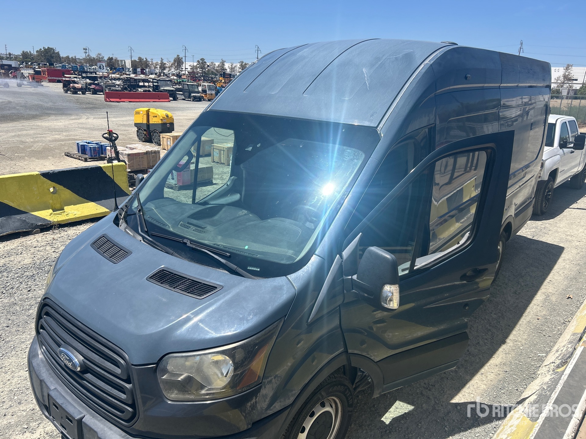 2019 Ford TRANSIT 250