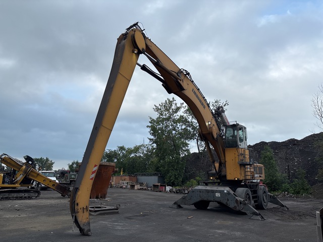 2010 Liebherr A954 Wheel Material Handler