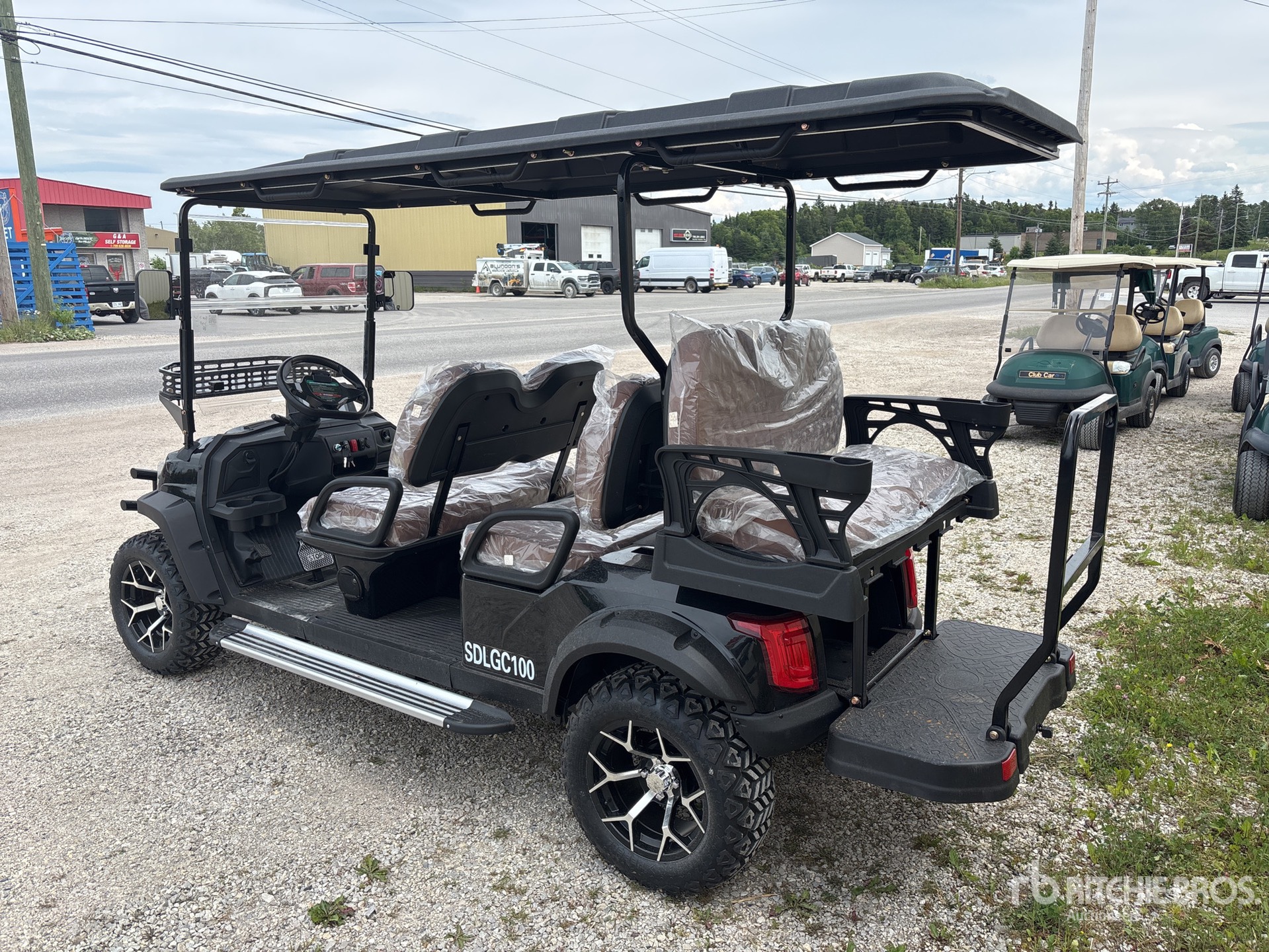 General Appearance with Picture, Left Rear Corner