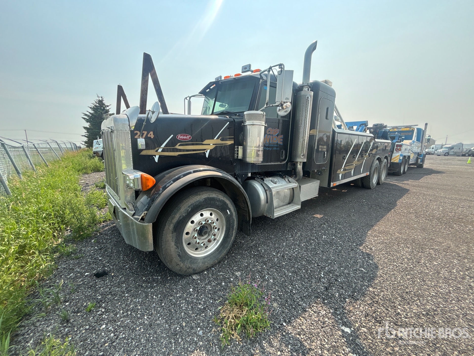 Photo of a 2006 Peterbilt 378