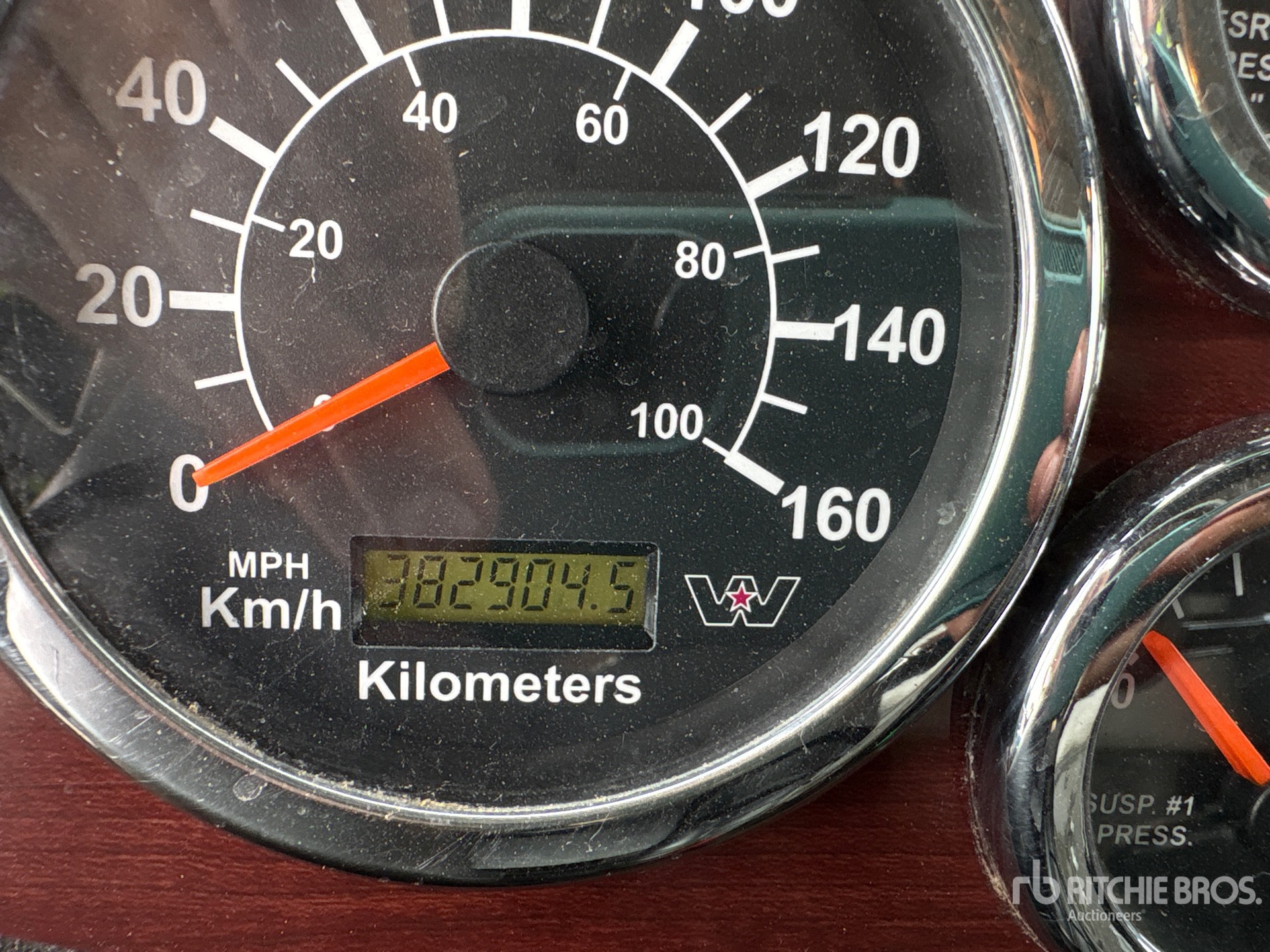 General Appearance with Hour Meter / Odometer