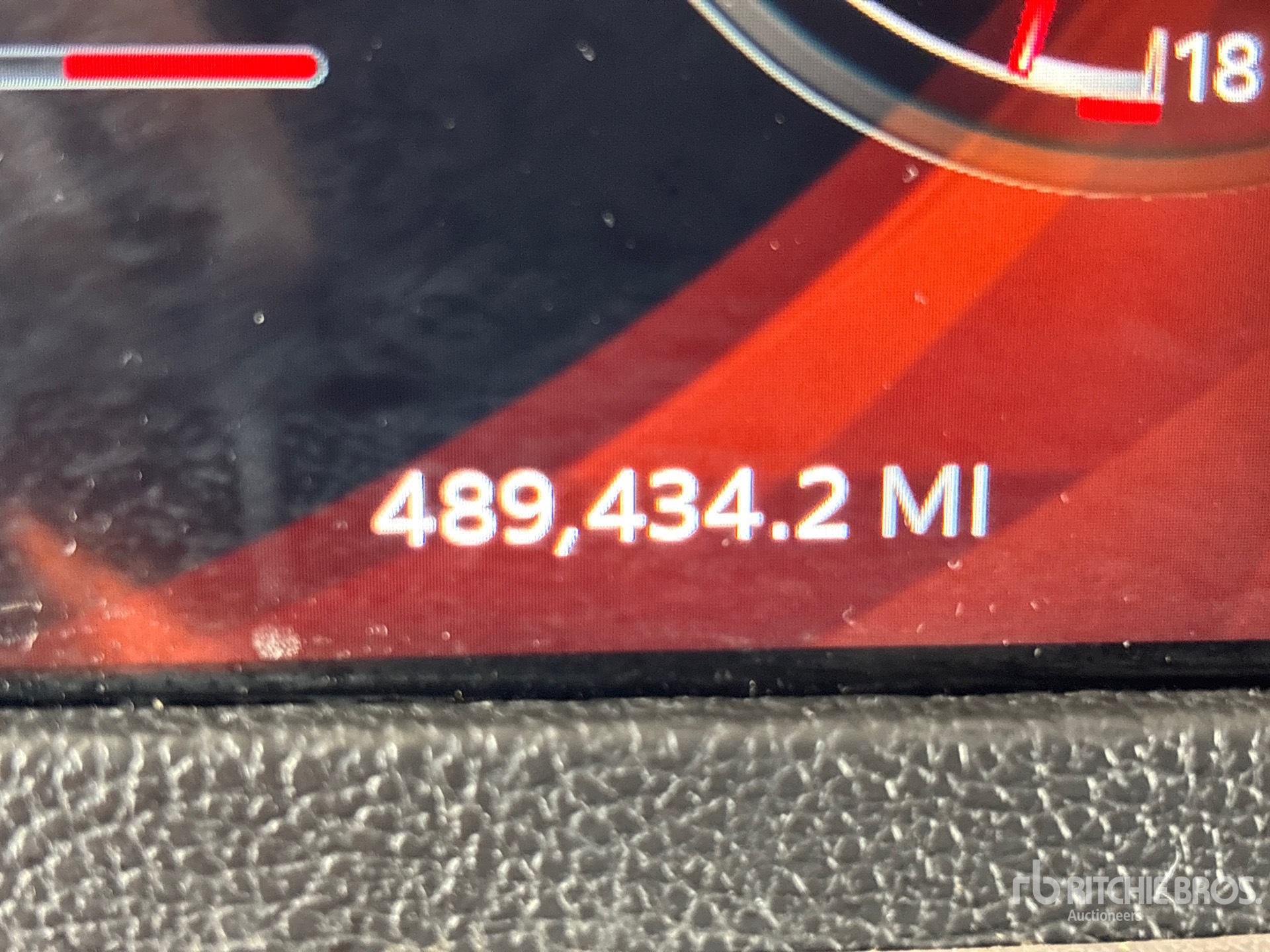 2023 Peterbilt 389