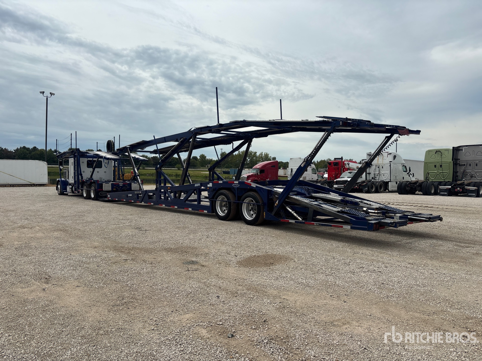 2023 Peterbilt 389