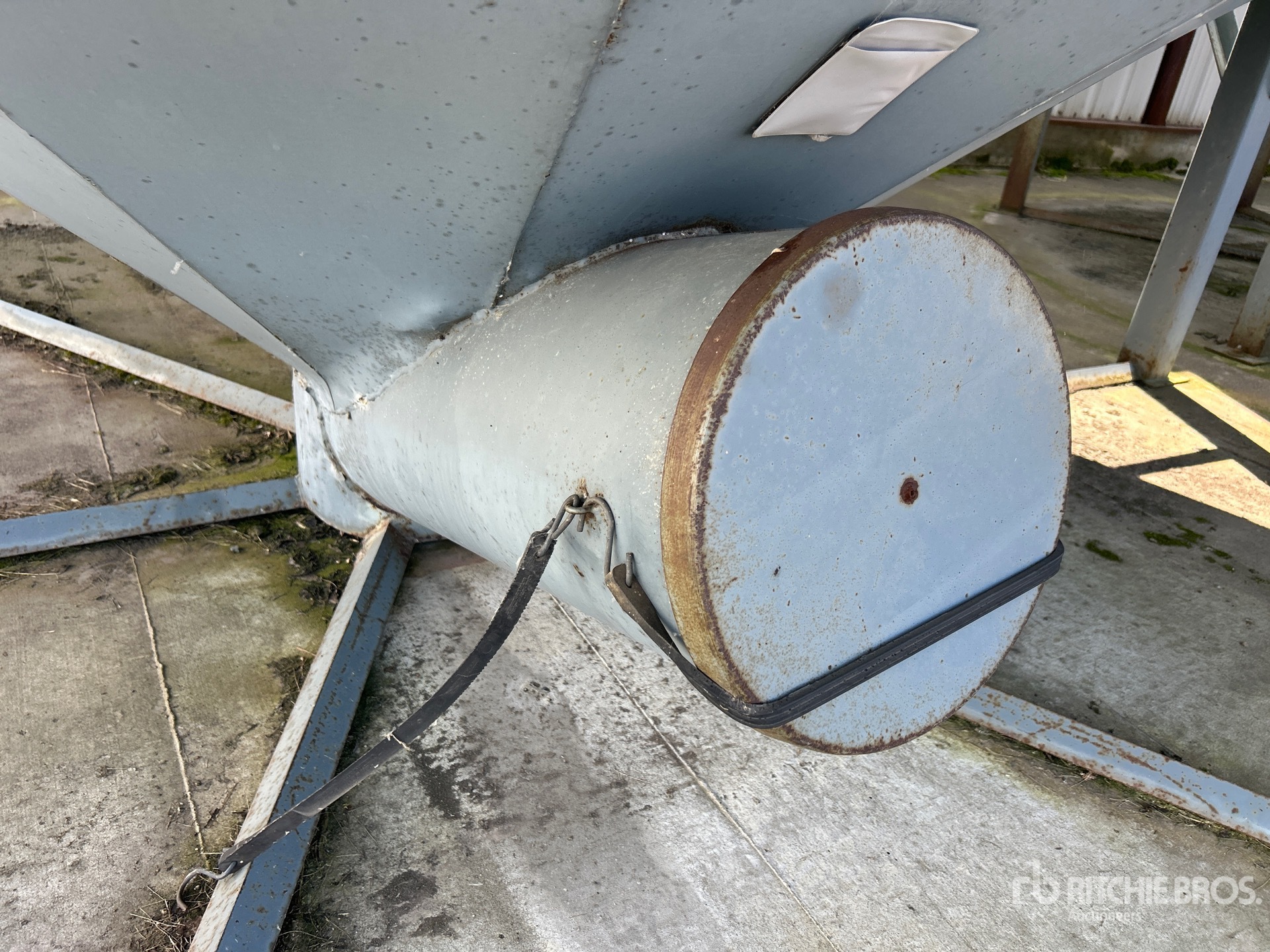 Westeel +/- 1500 bu 4 Ring