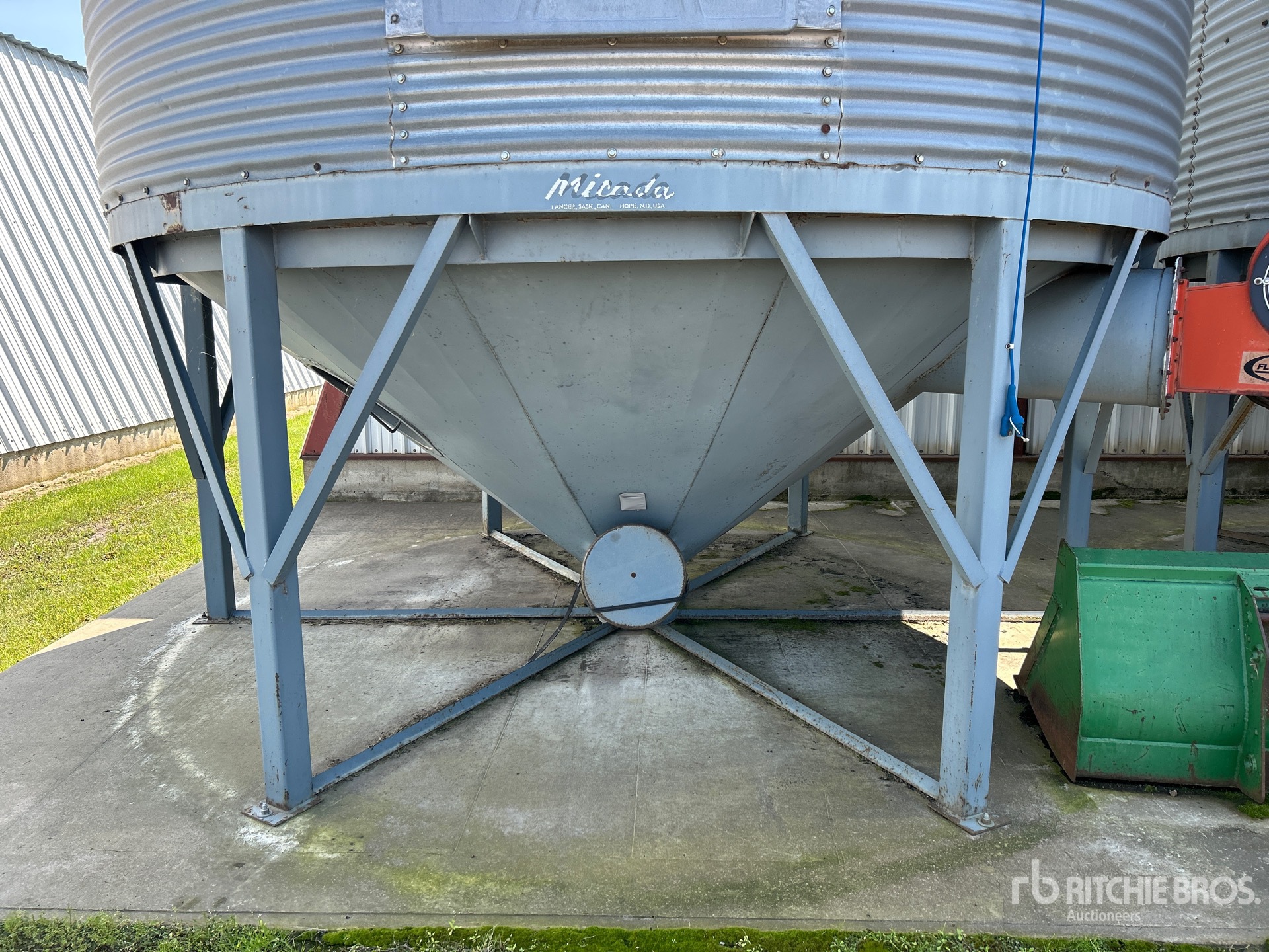 Westeel +/- 1500 bu 4 Ring