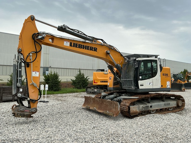 2023 Liebherr R936 LC Tracked Excavator