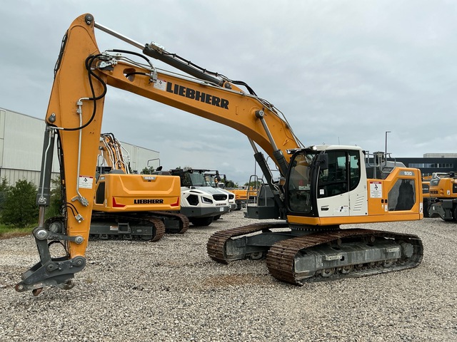 2023 Liebherr R930 LC Tracked Excavator