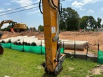 Hydraulics with Auxiliary Hydraulic Plumbing