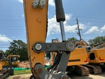Hydraulics with Bucket Cylinder