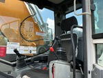 Control Station with Seats/Armrests