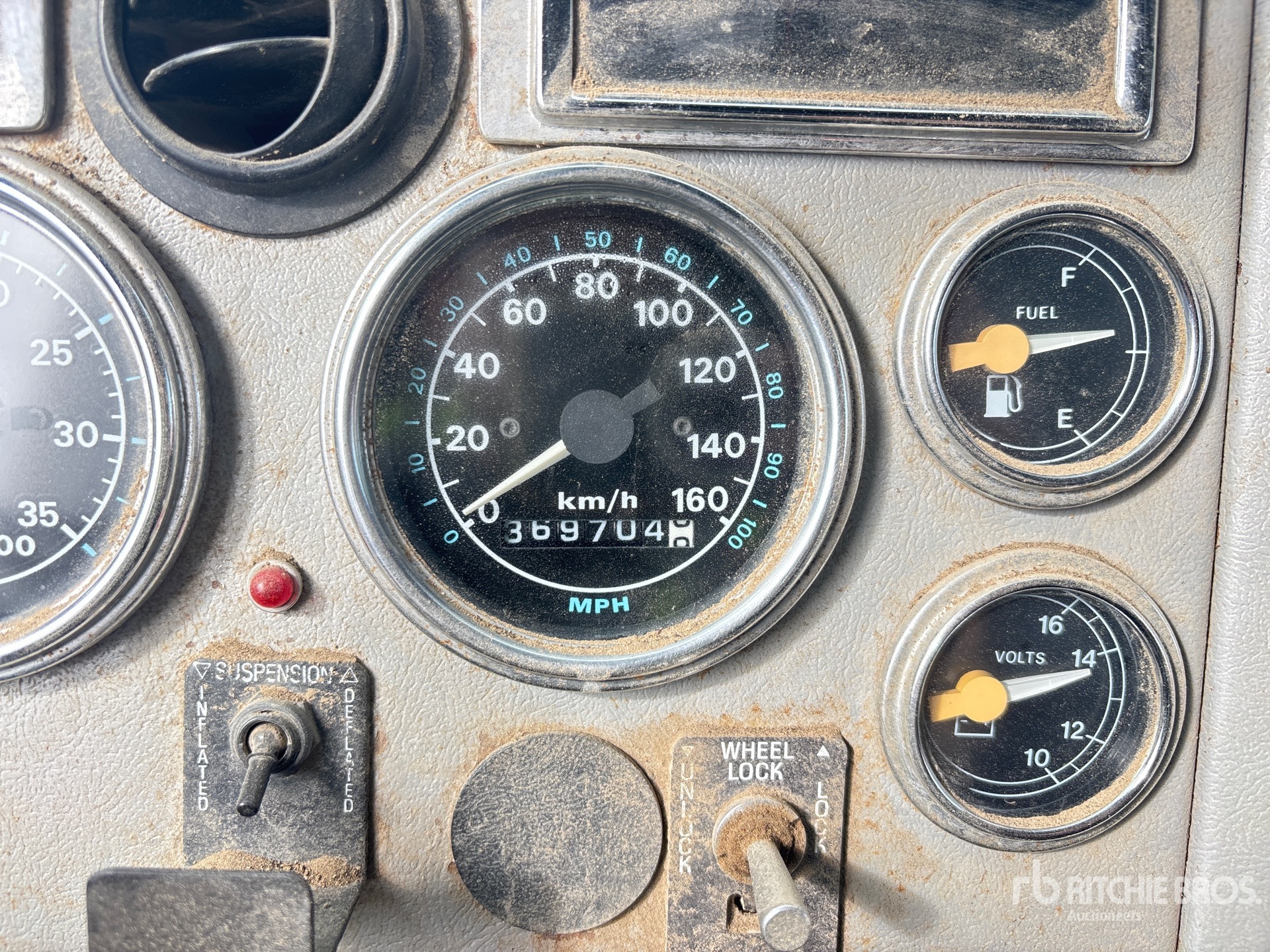 1996 Ford LTLA9000