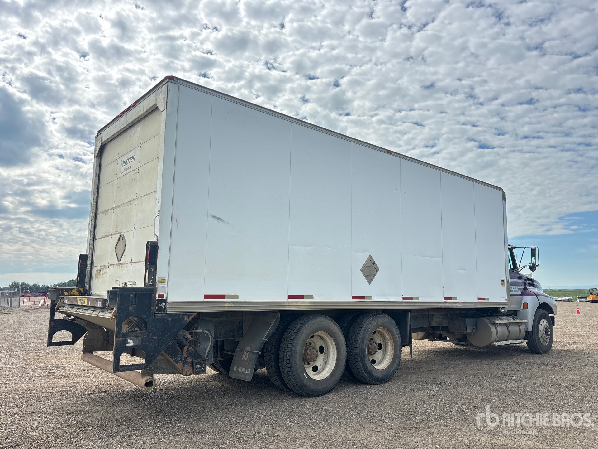 1996 Ford LTLA9000