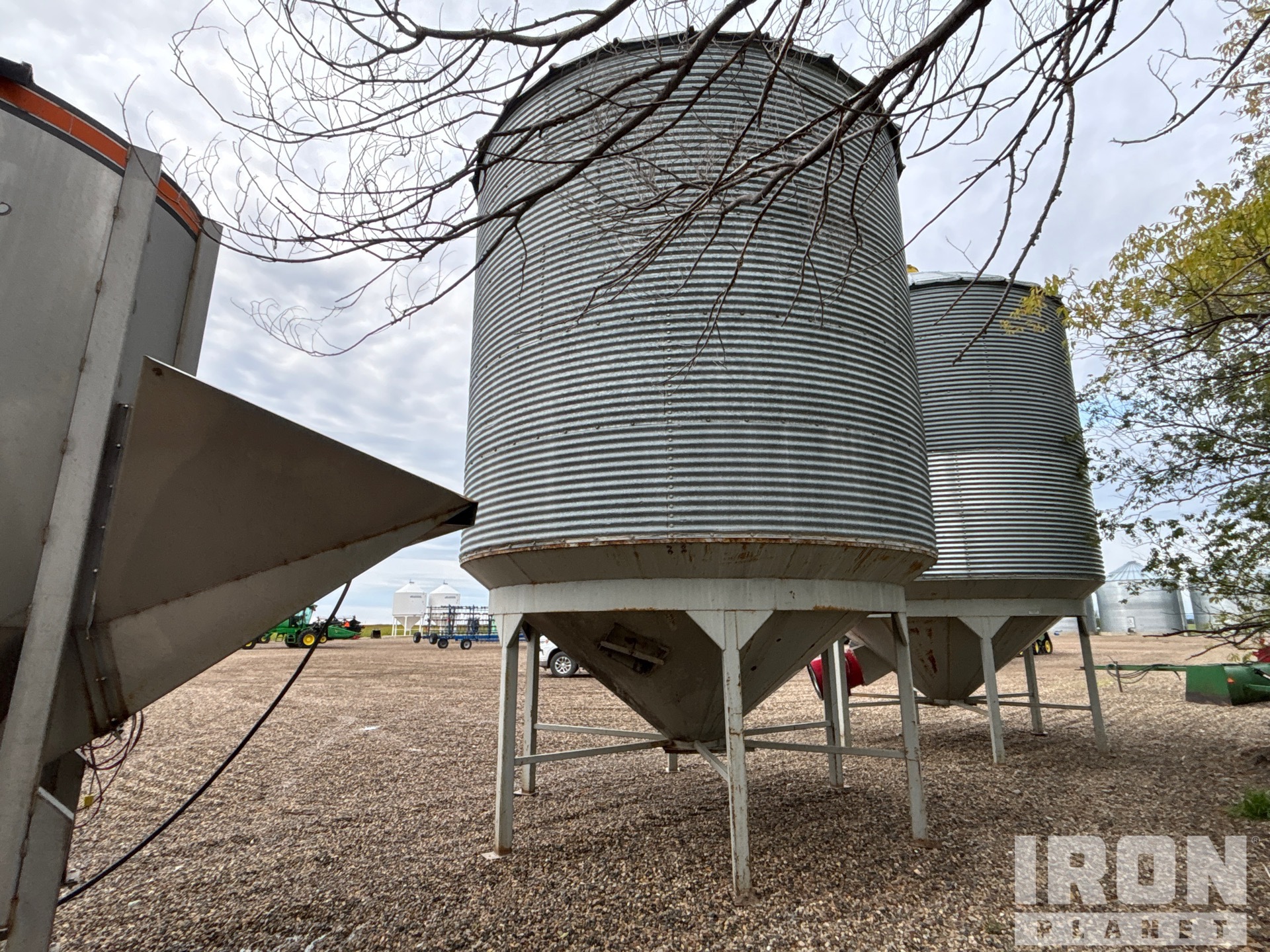 Westeel +/- 1900 bu Hopper