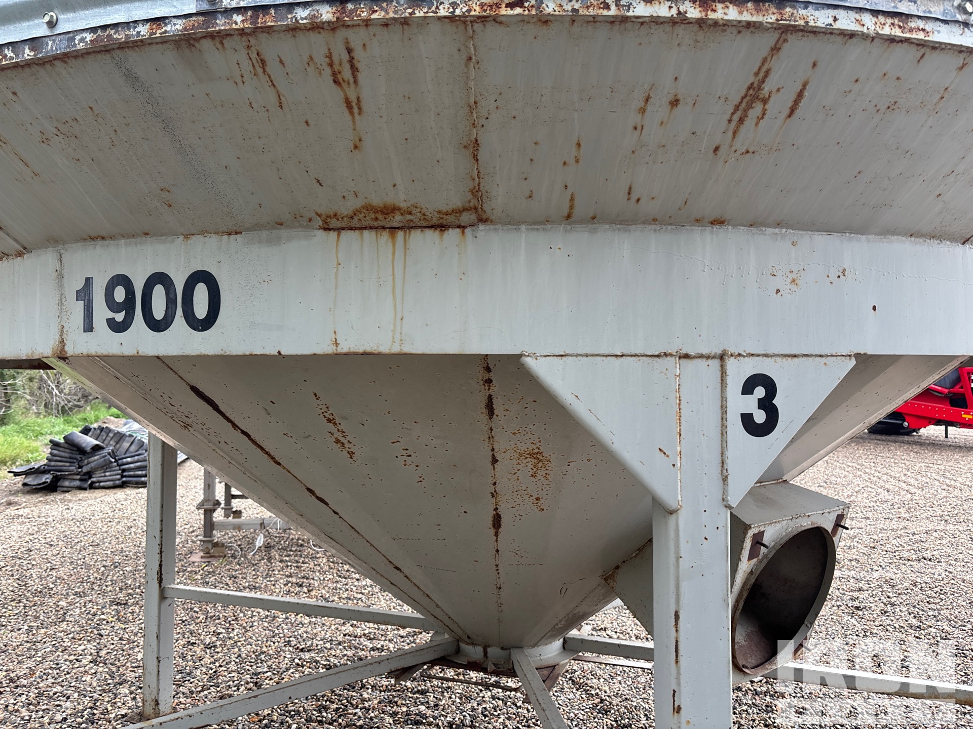 Westeel +/- 1900 bu Hopper