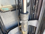 Hydraulics with Mast Lift Cylinders