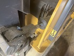 Hydraulics with Mast Tilt Cylinders