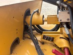 Hydraulics with Bar Lift Cylinders