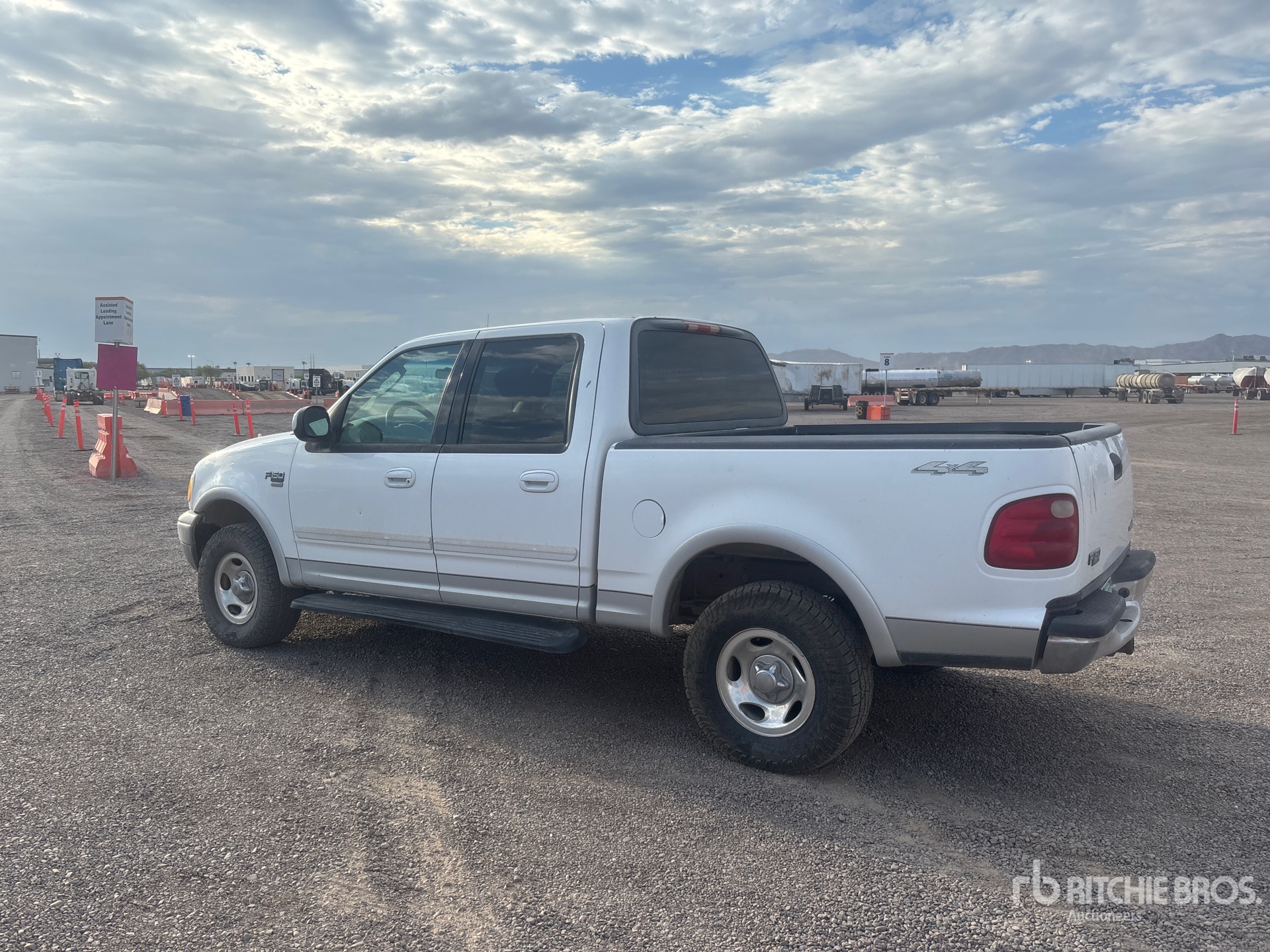 General Appearance with Picture, Left Rear Corner