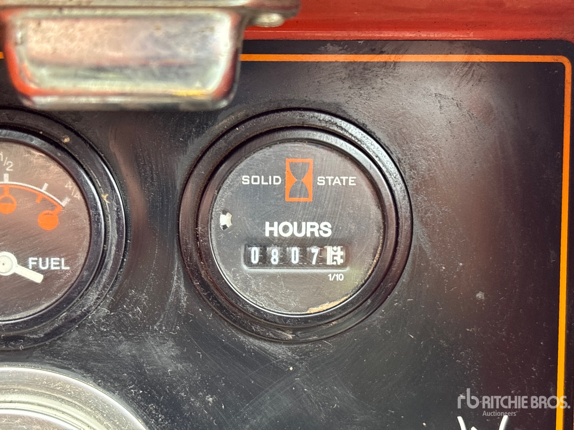 General Appearance with Hour Meter / Odometer