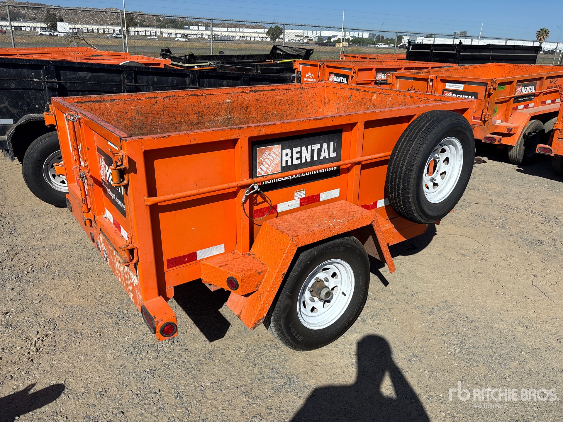 General Appearance with Picture, Right Rear Corner