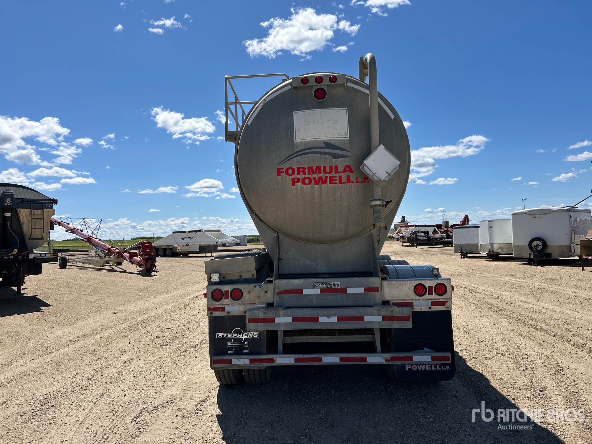 2013 Stephens 46000 L Tri/A