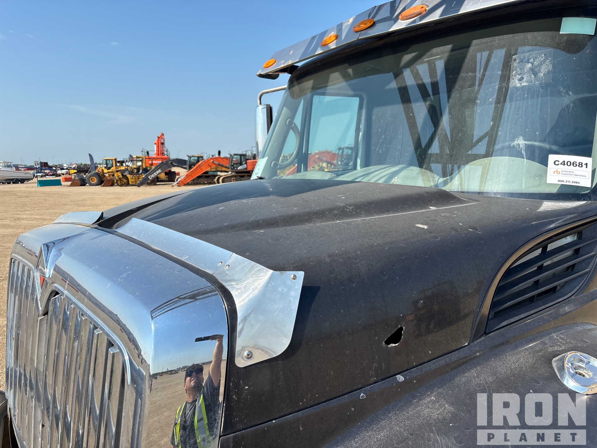2011 International WORKSTAR 7400