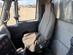 Cab with Seats/armrests