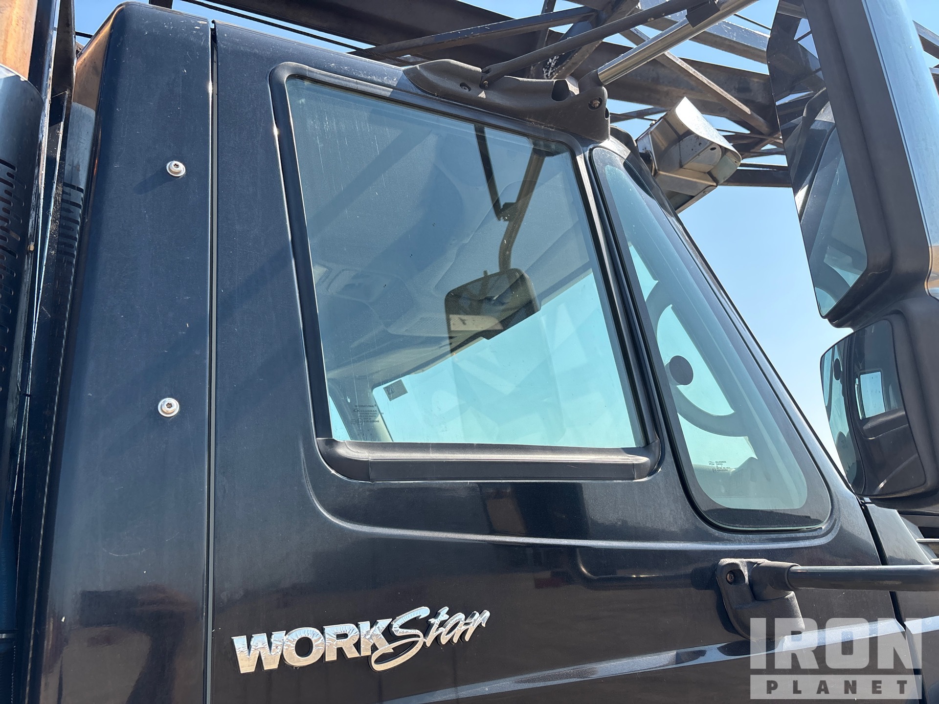2011 International WORKSTAR 7400