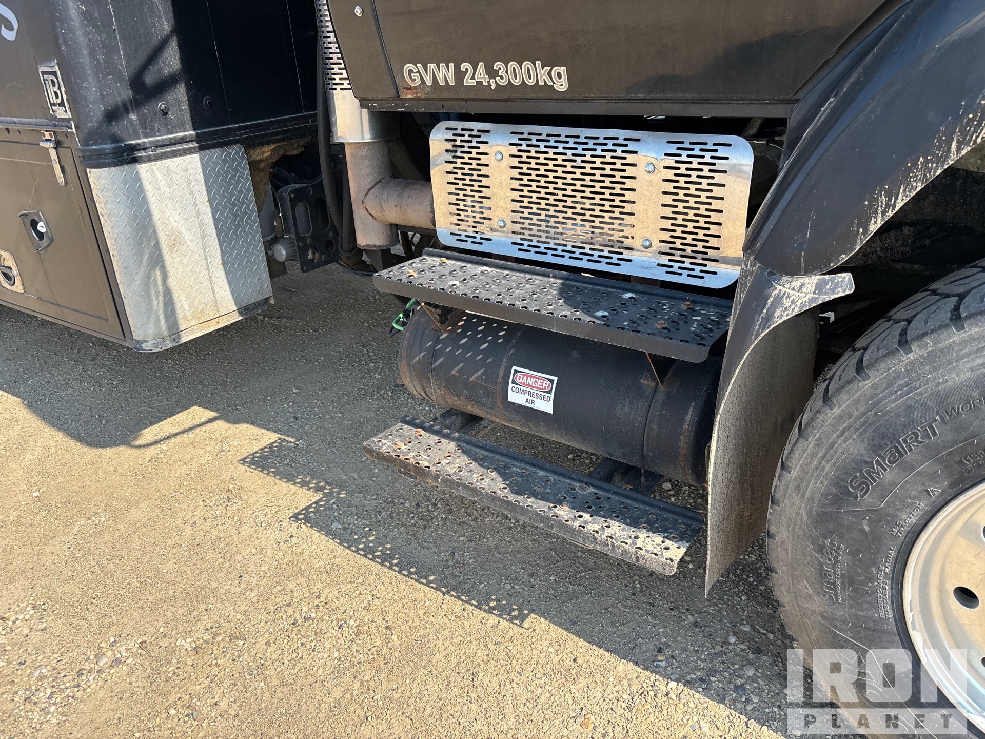 2011 International WORKSTAR 7400