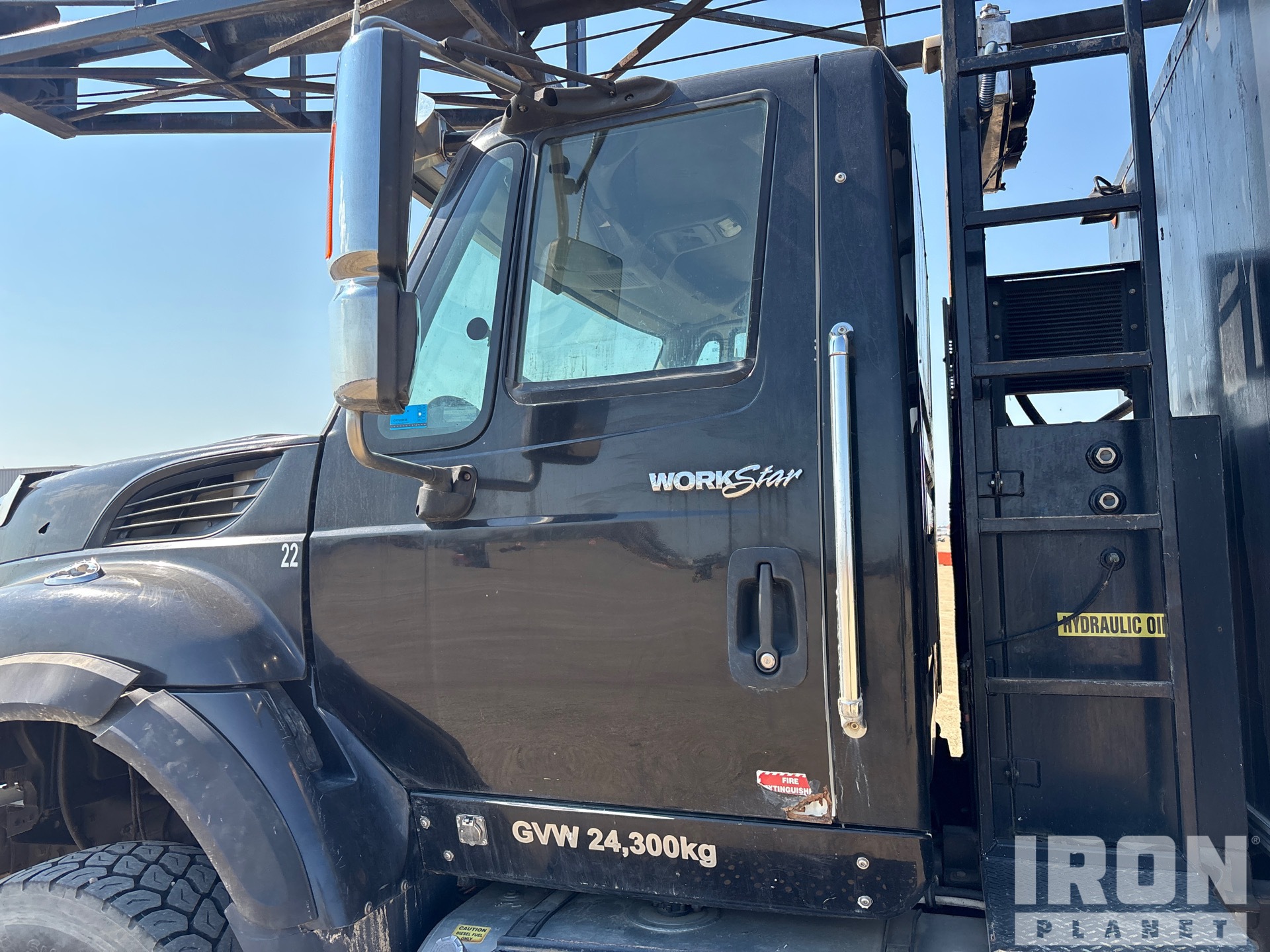 2011 International WORKSTAR 7400