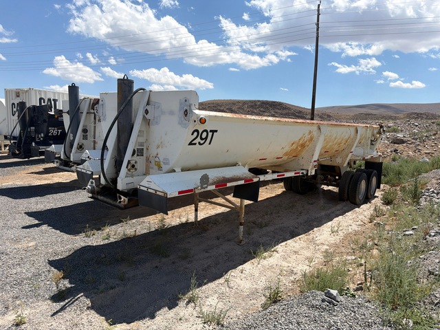 2006 Ranch 32 ft T/A End Dump Trailer