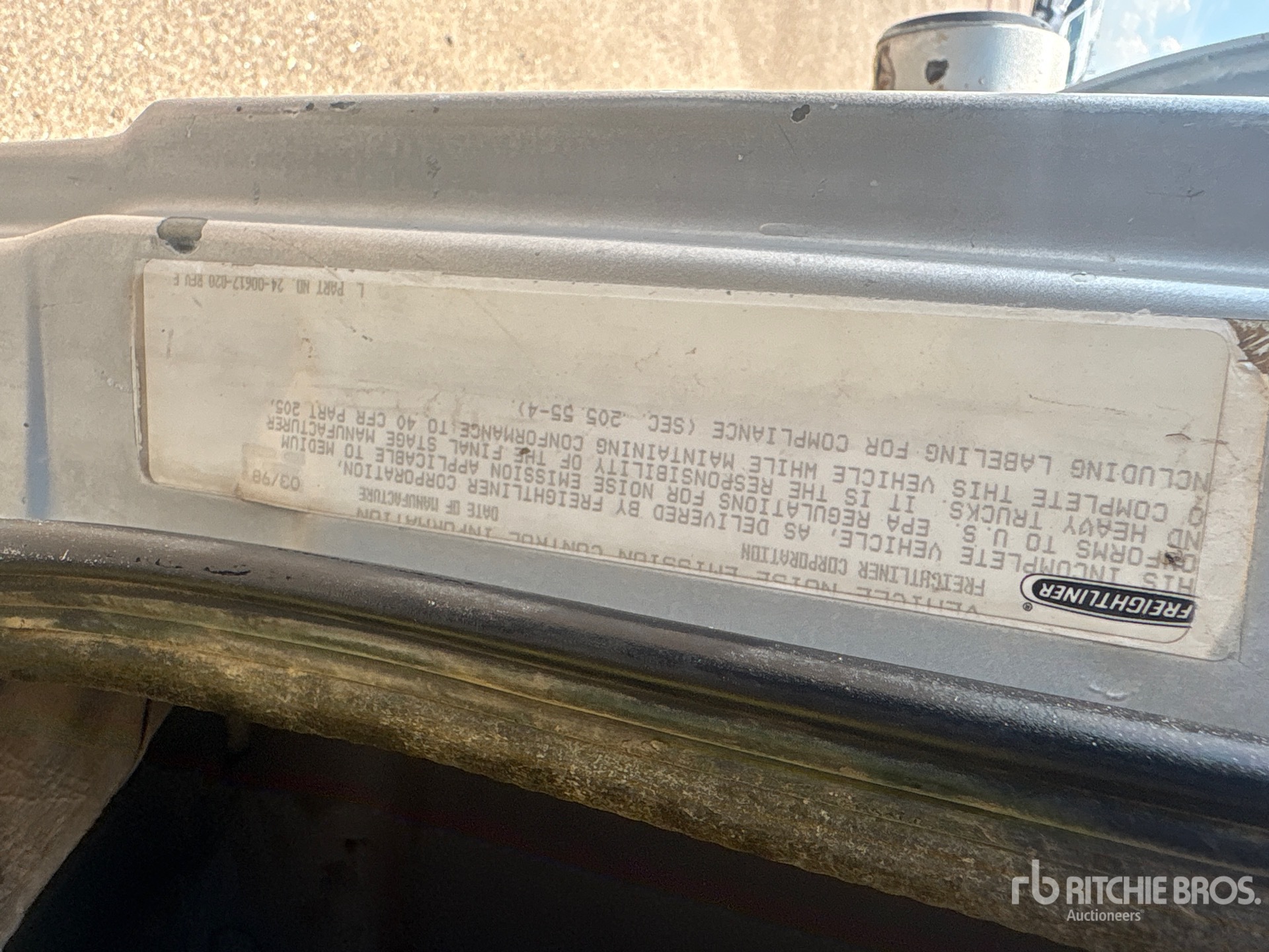 1998 Freightliner FL70
