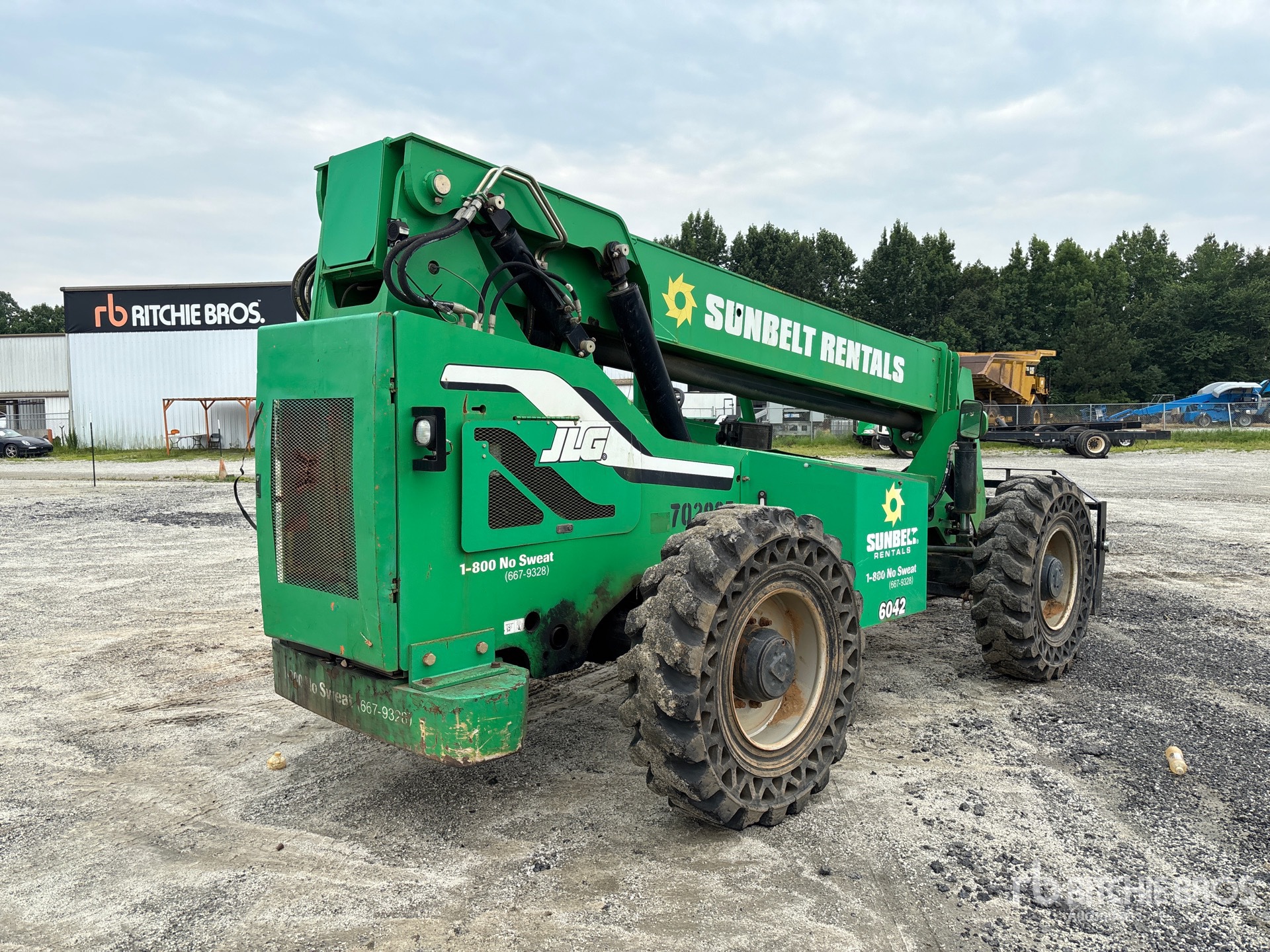 General Appearance with Picture, Right Rear Corner