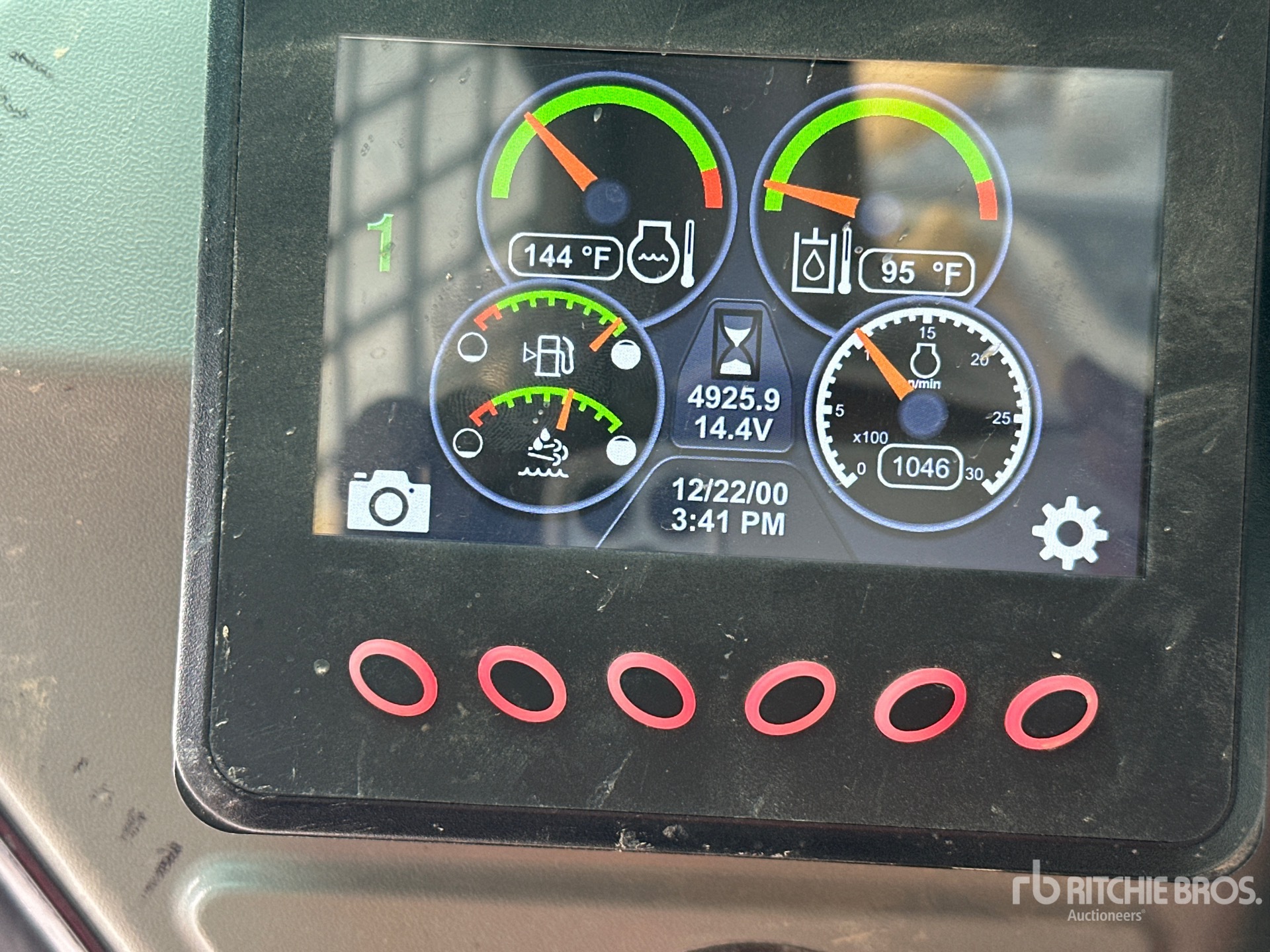 General Appearance with Hour Meter / Odometer