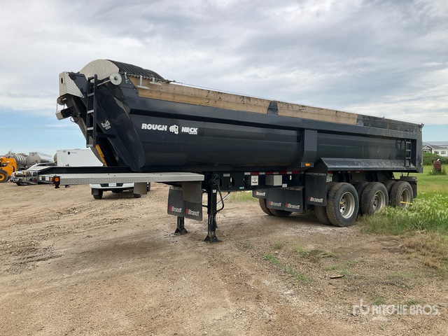 2024 Roughneck 35 Ft Tri/a End Dump Trailer