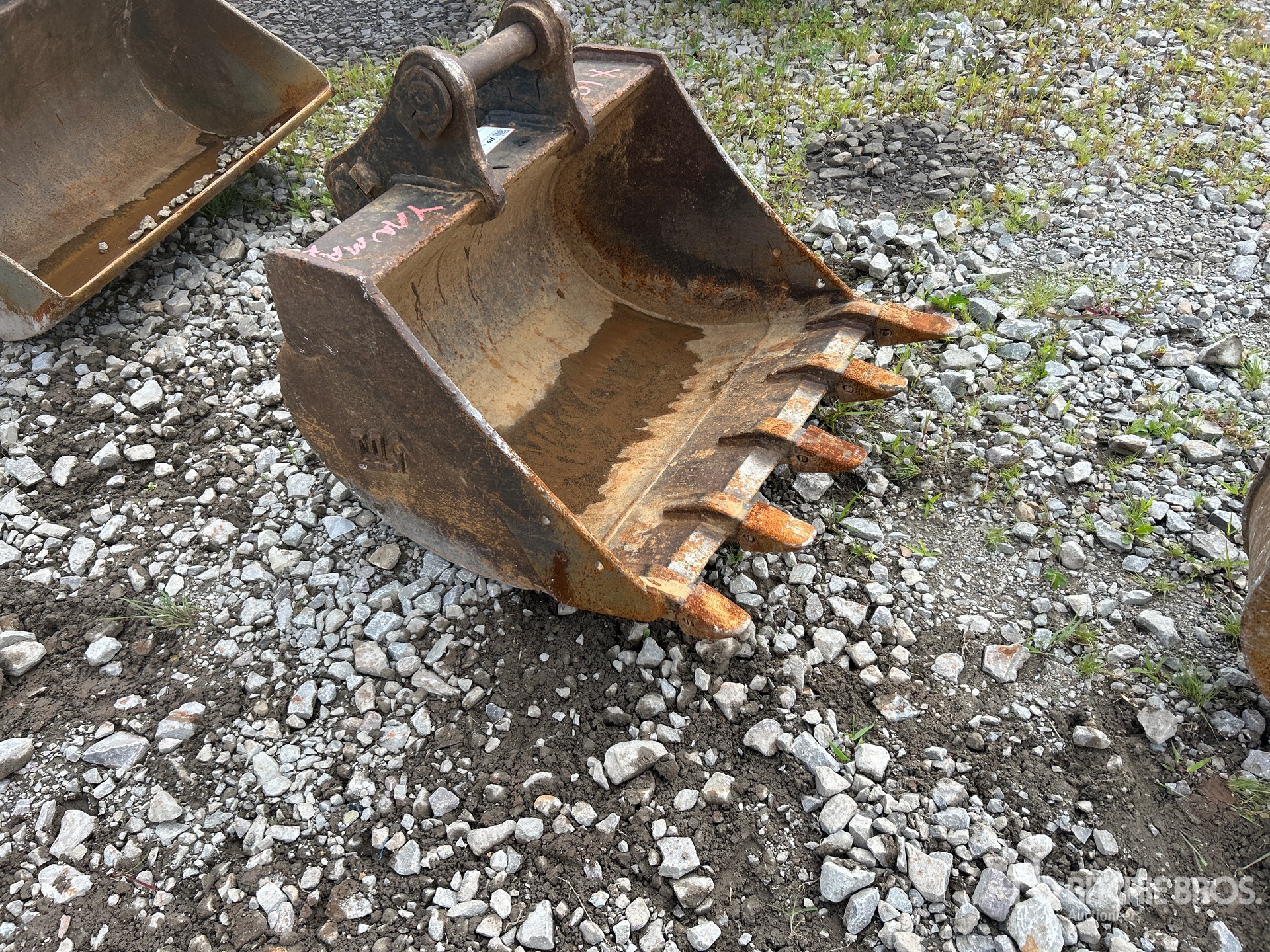 Photo of a  TAG 36 inch digging