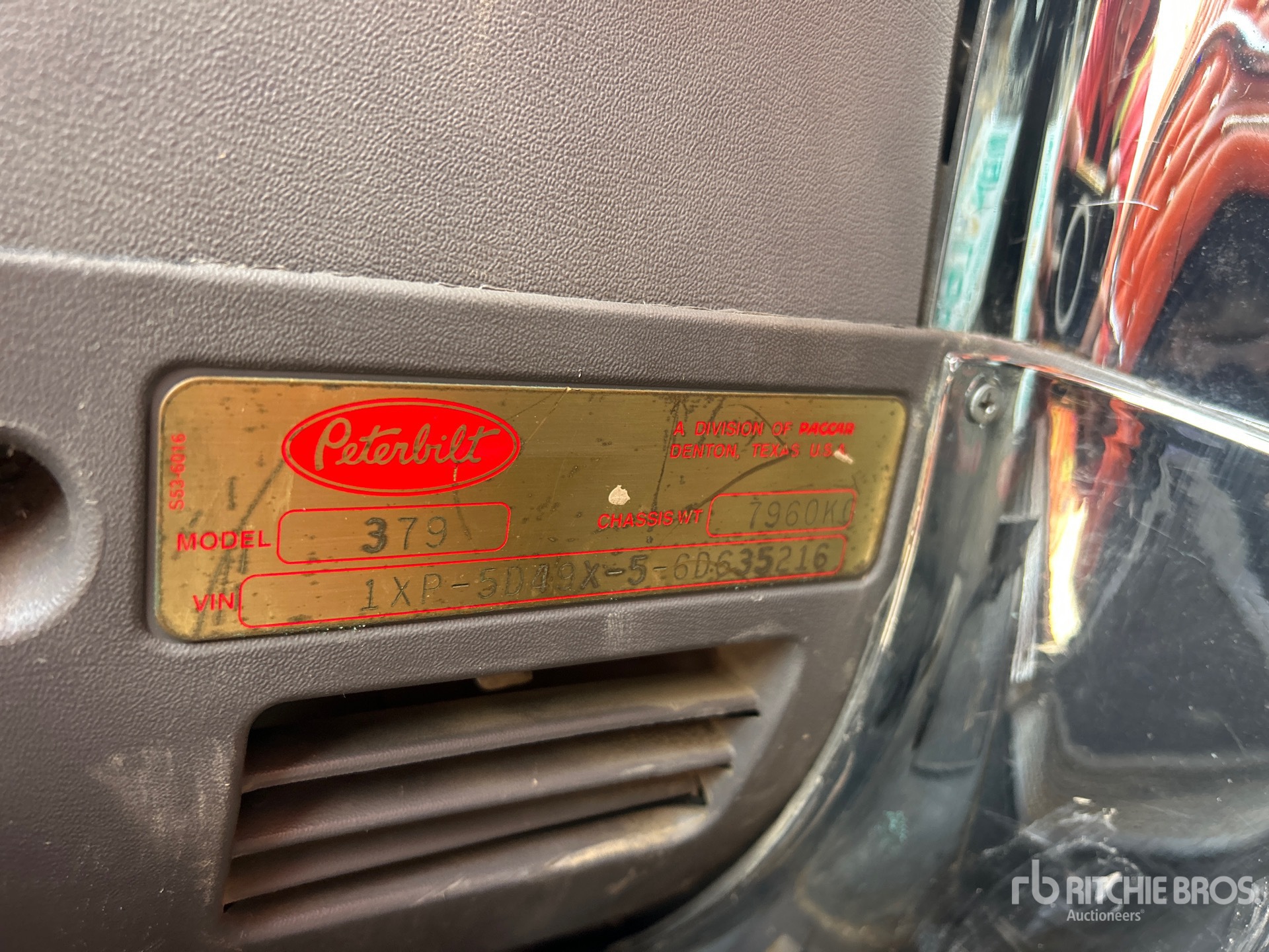 General Appearance with Numéro de série/Numéro d'identification du véhicule automobile
