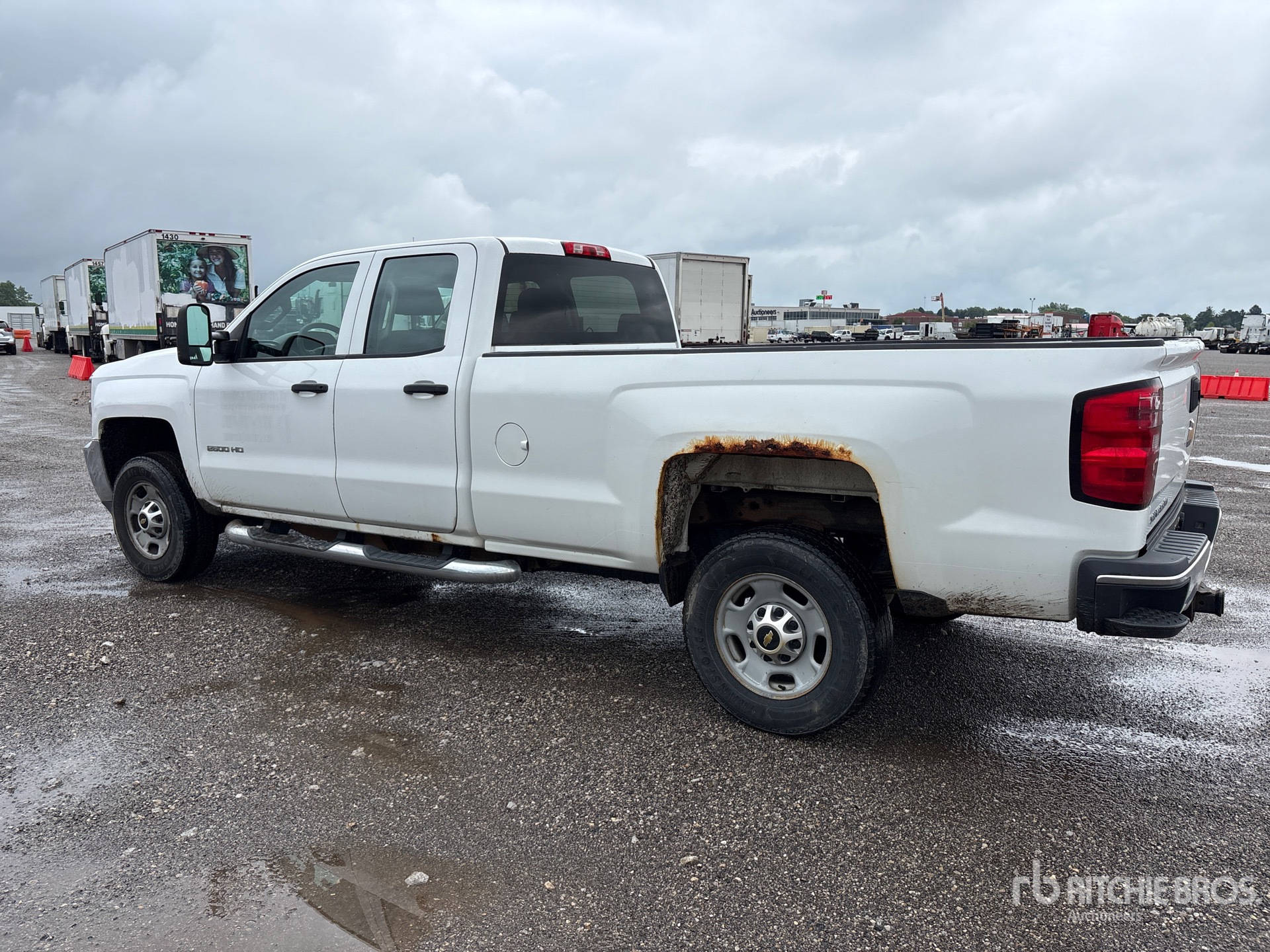 General Appearance with Picture, Left Rear Corner